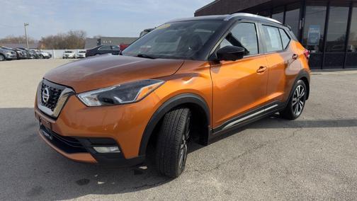 2019 Nissan Kicks SR
