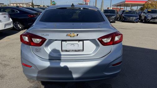 2018 Chevrolet Cruze LS