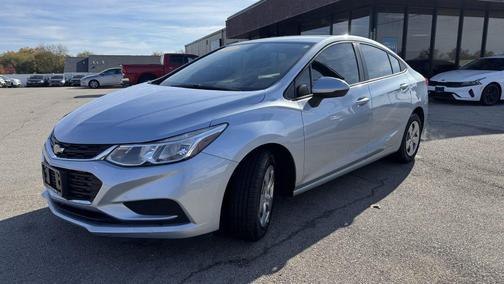 2018 Chevrolet Cruze LS