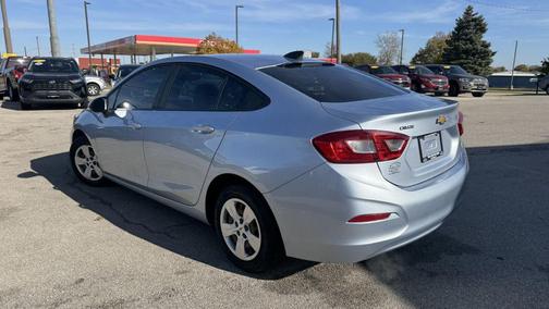 2018 Chevrolet Cruze LS