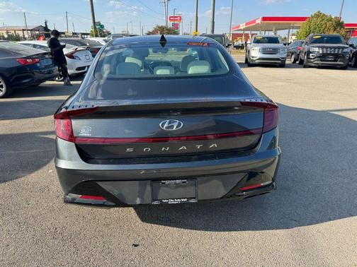 2021 Hyundai SONATA SEL