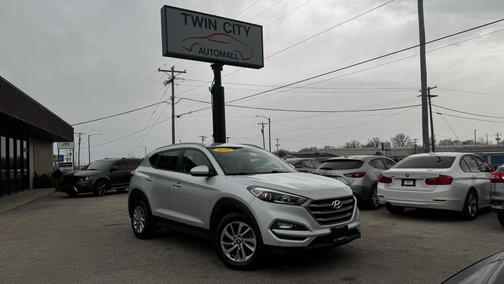 2016 Hyundai TUCSON SE