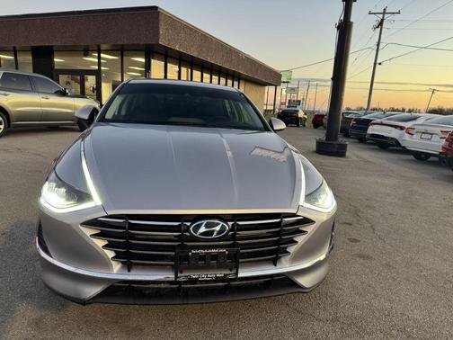 2021 Hyundai SONATA SE