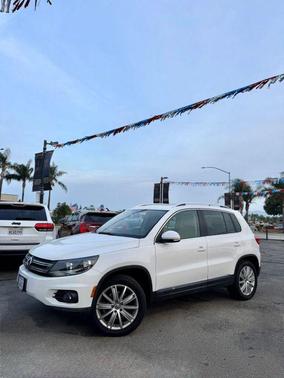 White 2012 Volkswagen Tiguan SE