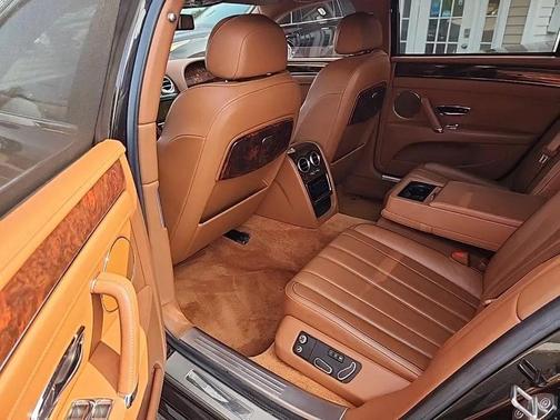 2014 Bentley Flying Spur Base