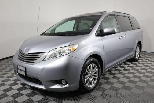 Silver Sky Metallic 2011 Toyota Sienna XLE