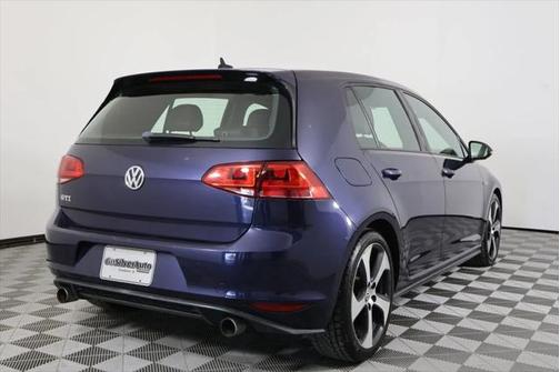 2015 Volkswagen Golf GTI 2.0T SE 4-Door