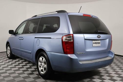 2009 Kia Sedona LX