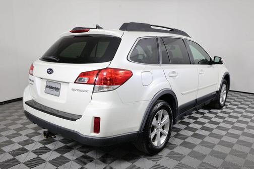 Satin White Pearl 2014 Subaru Outback 2.5i Limited