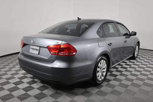 2015 Volkswagen Passat 1.8T S