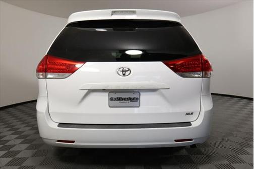 2014 Toyota Sienna XLE