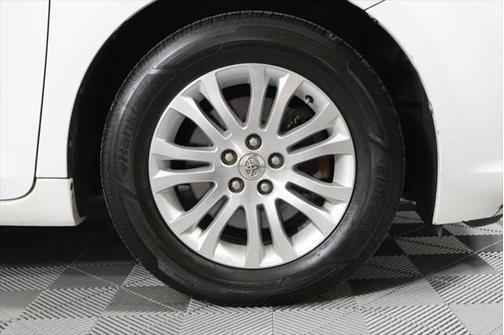 2014 Toyota Sienna XLE