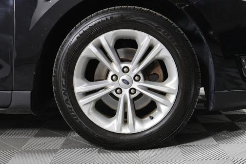 2017 Ford Taurus SEL