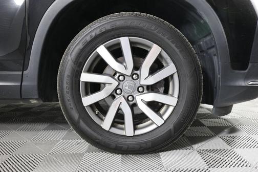 Black Forest Pearl 2020 Honda Pilot AWD EX-L