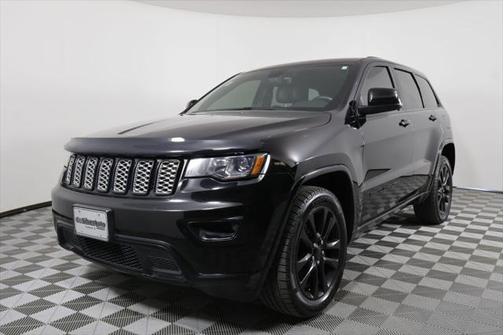 2017 Jeep Grand Cherokee Altitude