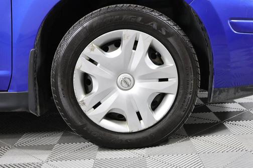 2011 Nissan Versa 1.8 S