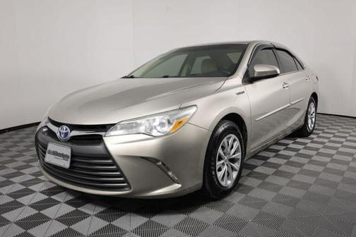 2017 Toyota Camry Hybrid SE