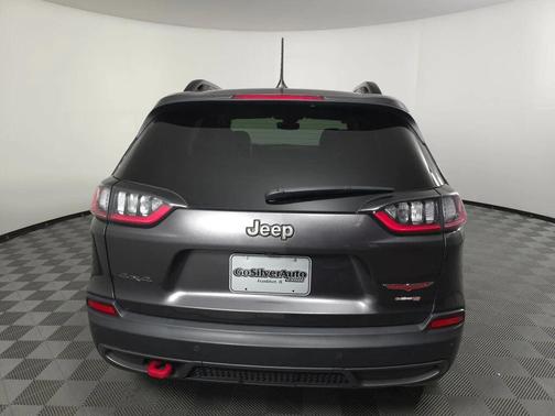 2022 Jeep Cherokee Trailhawk