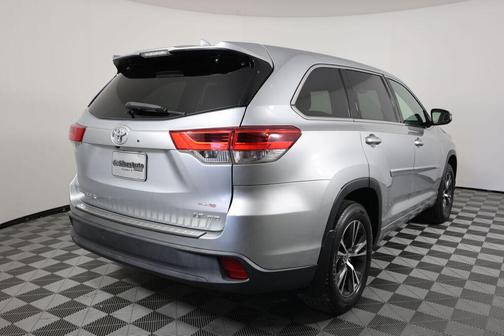 2017 Toyota Highlander LE Plus