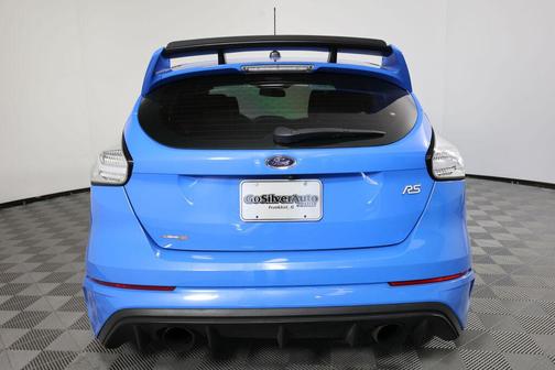 Nitrous Blue Quad-Coat 2017 Ford Focus RS Base