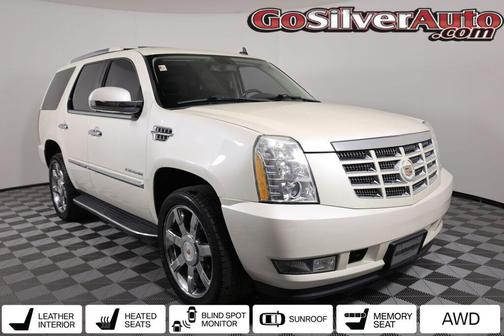 White Diamond Tricoat 2010 Cadillac Escalade Luxury