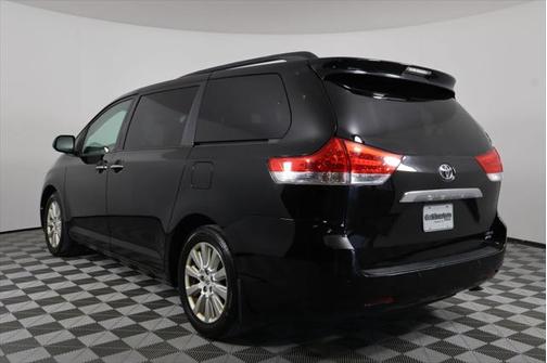 2012 Toyota Sienna XLE