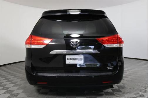 2012 Toyota Sienna XLE