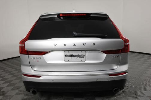 2018 Volvo XC60 T5 Momentum