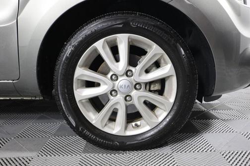 2013 Kia Soul Base