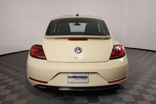 2019 Volkswagen Beetle 2.0T SE