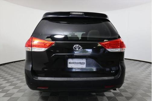 2012 Toyota Sienna LE