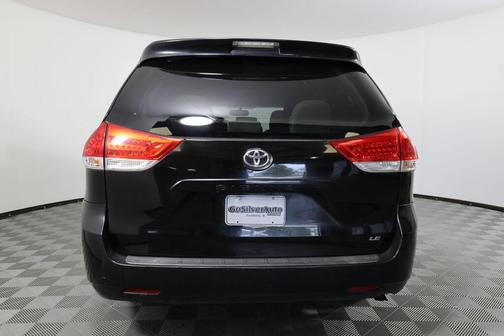 2012 Toyota Sienna LE