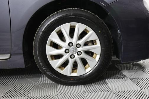 Winter Gray Metallic 2013 Toyota Prius Plug-in Base