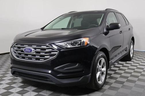 2020 Ford Edge SE