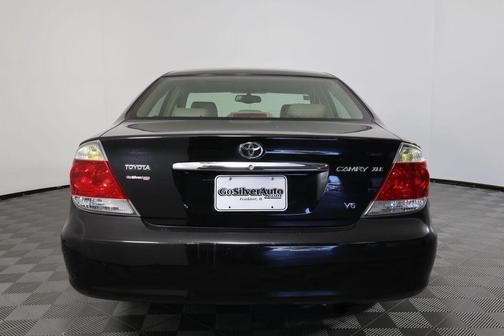 2005 Toyota Camry XLE V6