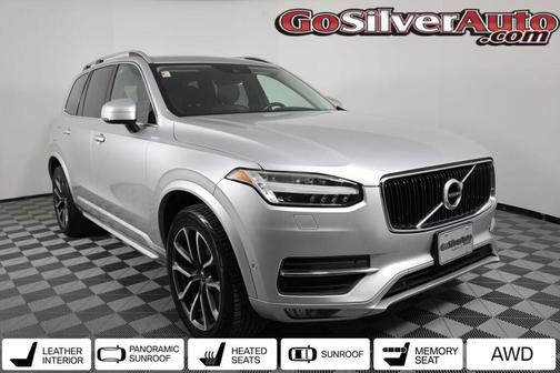 2016 Volvo XC90 T6 Momentum