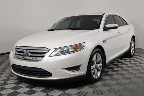 2010 Ford Taurus SEL
