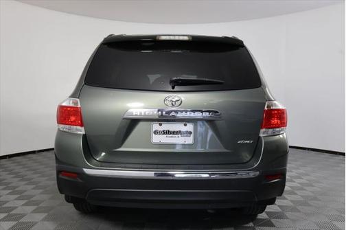 2012 Toyota Highlander SE
