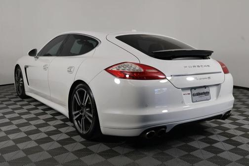 2011 Porsche Panamera 4S
