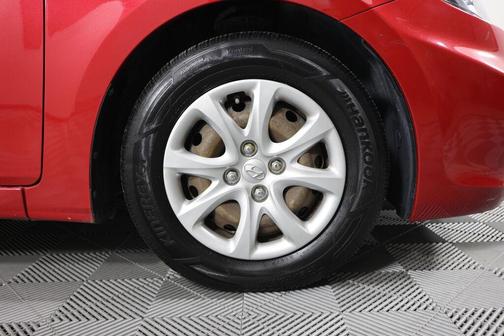2013 Hyundai Accent GS