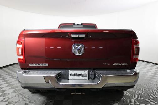 Delmonico Red Pearlcoat 2021 RAM 3500 Laramie Crew Cab 4x4 8' Box