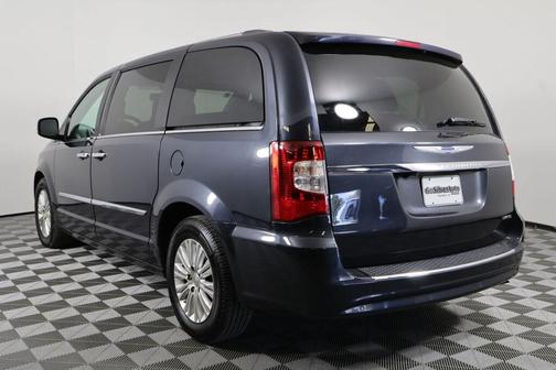 2014 Chrysler Town & Country Limited