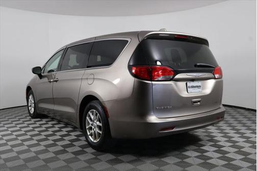 2017 Chrysler Pacifica LX