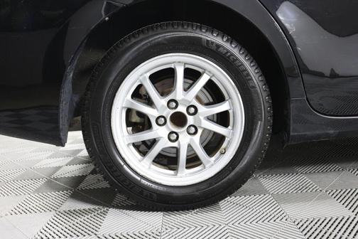 2014 Toyota Prius v Five