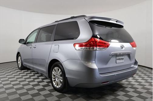 2013 Toyota Sienna XLE