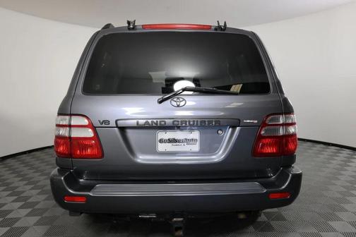 2004 Toyota Land Cruiser Base