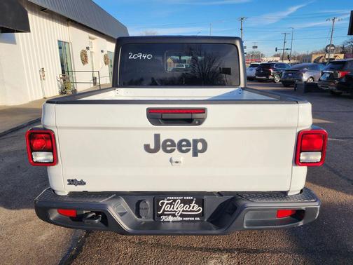 2023 Jeep Gladiator Overland