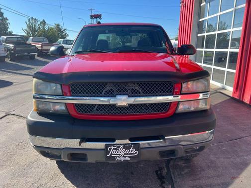 2004 Chevrolet Silverado 2500 LS H/D Crew Cab
