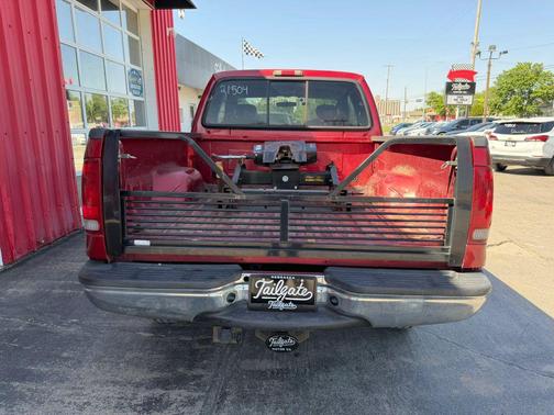 Red 2003 Ford F-350 Lariat