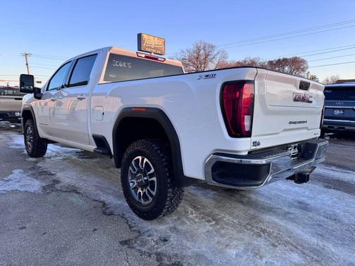 2022 GMC Sierra 2500 SLE